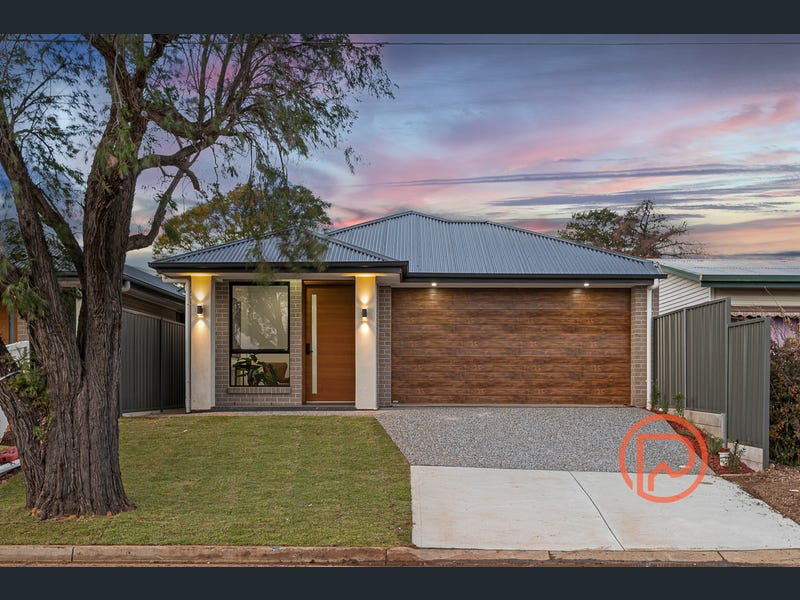12 Vicar St, Gilles Plains SA 5086
